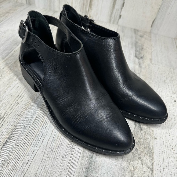 Lucky Brand Giovanna Black Leather Cut Out Heeled Ankle Booties #319 - Picture 9 of 12
